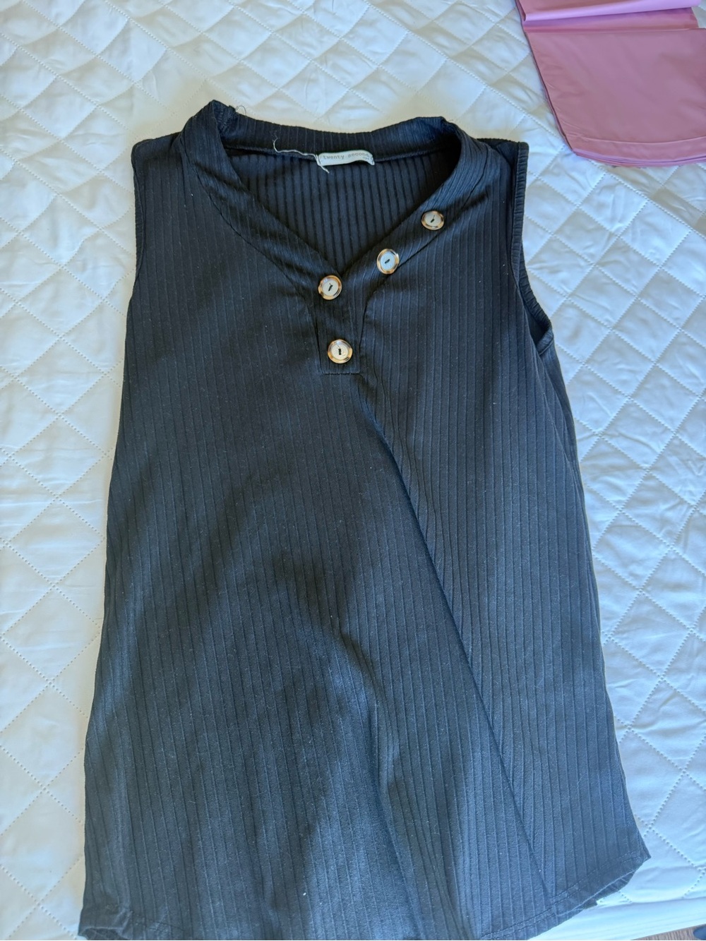 twenty second Black Ribbed Button-Accent Tank